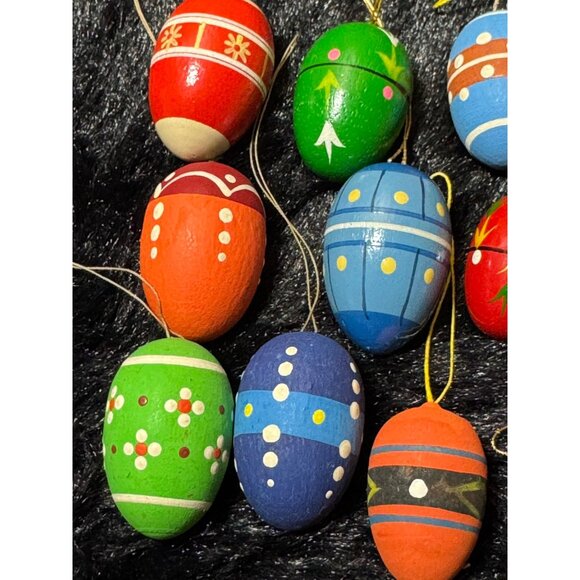 Vintage Hand-Painted Wooden Easter Egg Ornaments Easter Tree Bundle Of 15 - Picture 6 of 10